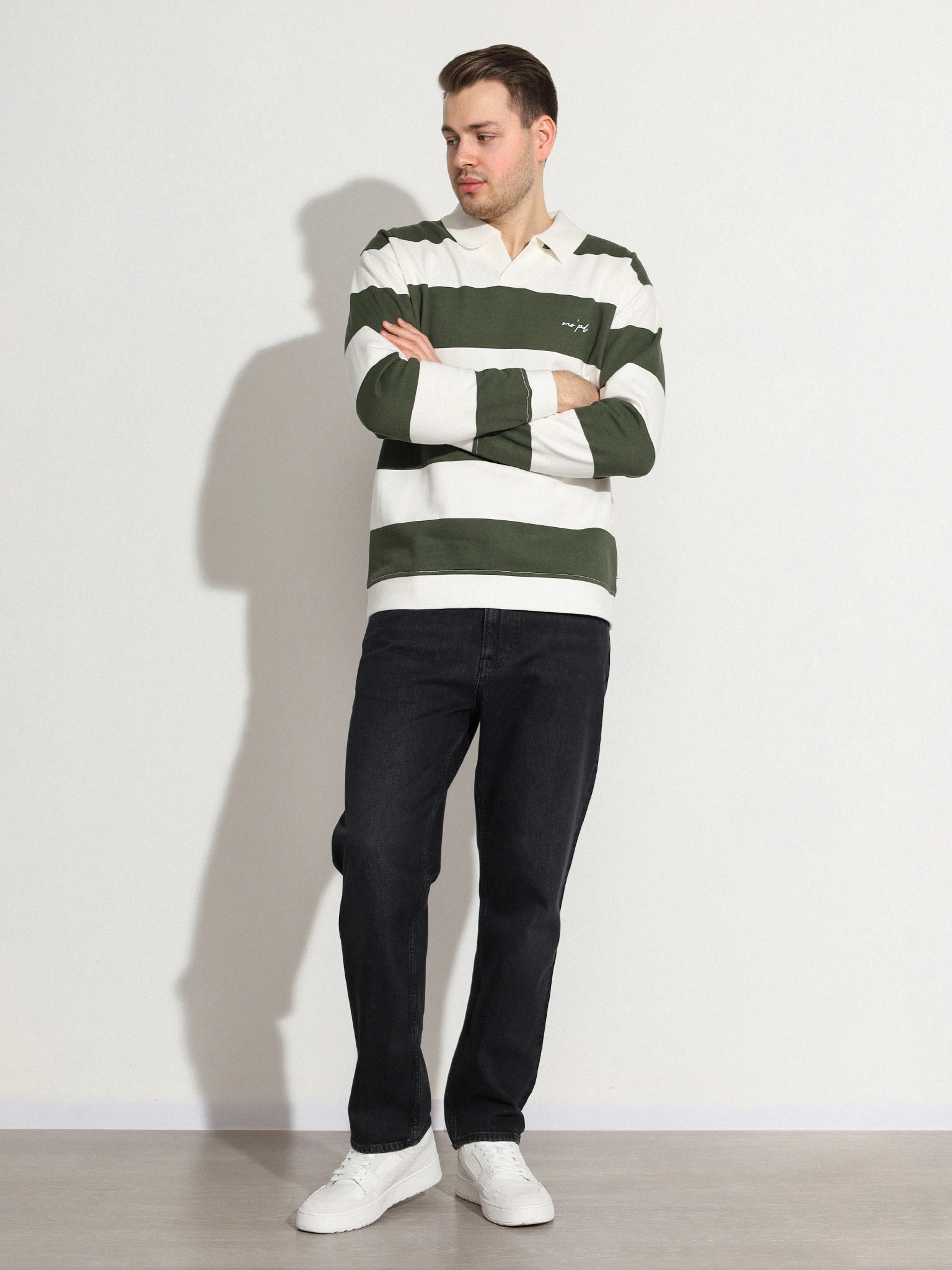 Толстовка в полоску зеленого цвета из хлопка